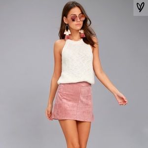 ⚡️Lulu’s • Mauve Suede Mini Skirt